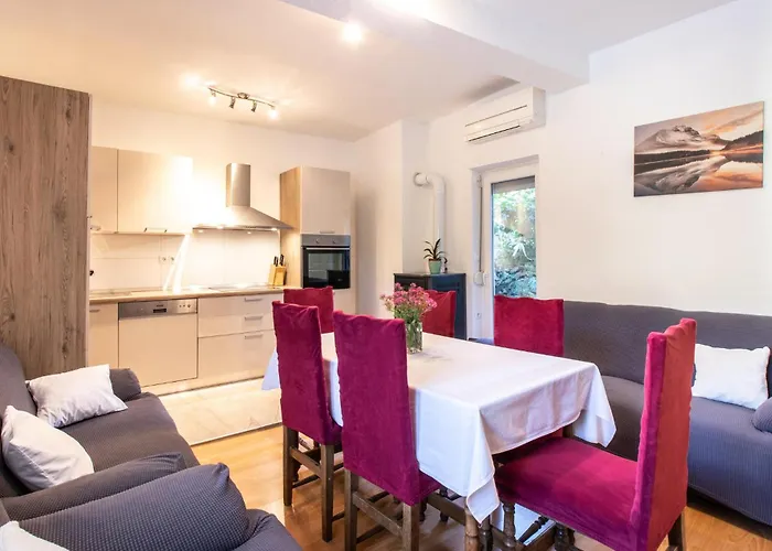 3 Bedroom Stunning In Modric 公寓 *