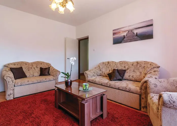公寓 3 Bedroom Stunning In Modric *