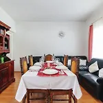 3 Bedroom Stunning In Modric *
