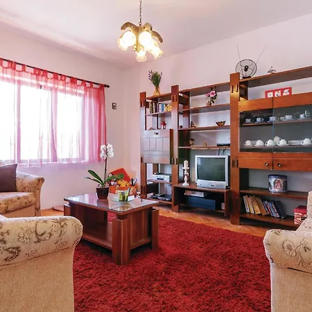 Апартаменты Gorgeous In Modric With House Sea View